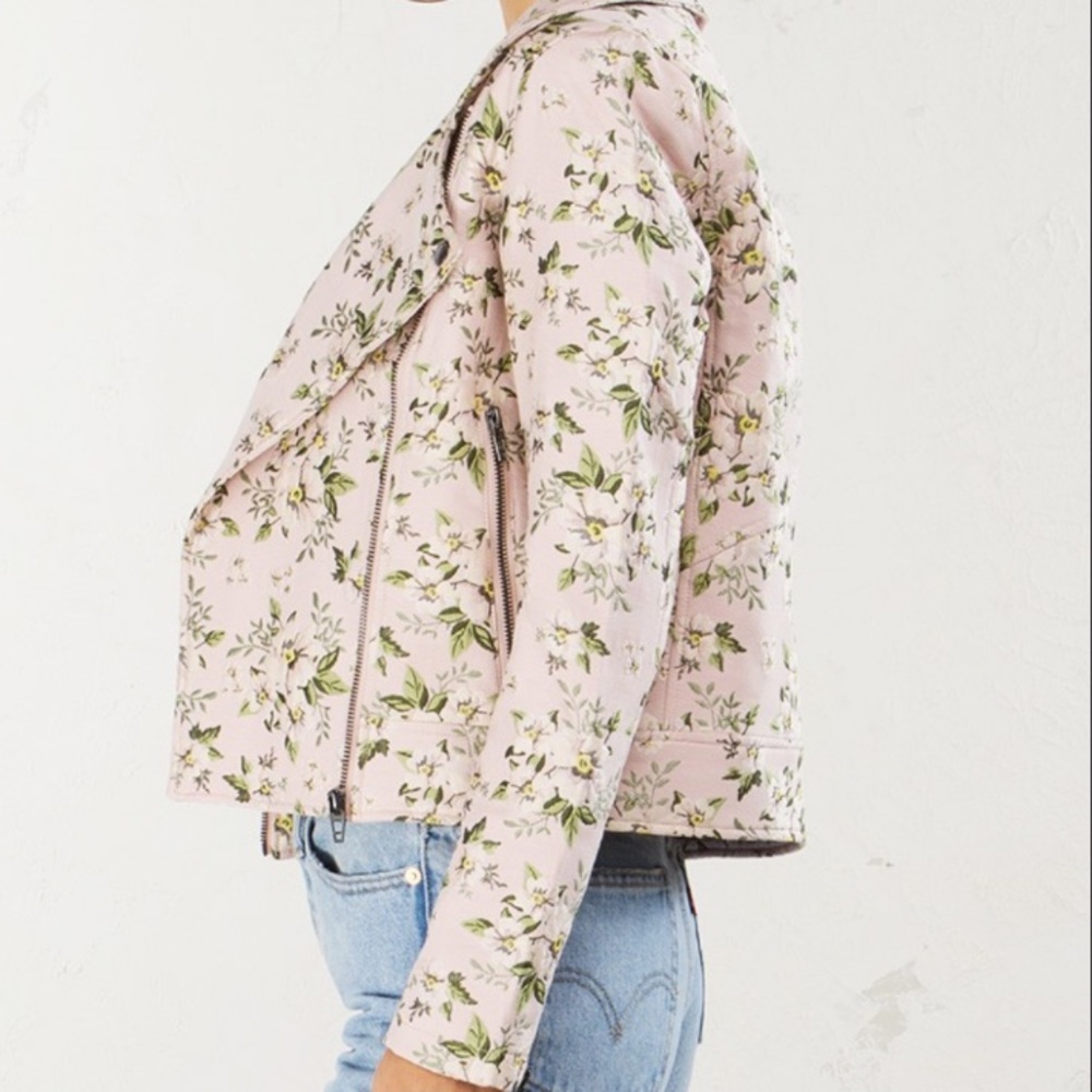 Blank NYC wild flowers blush jacket NWT large - Picture 3 of 8
